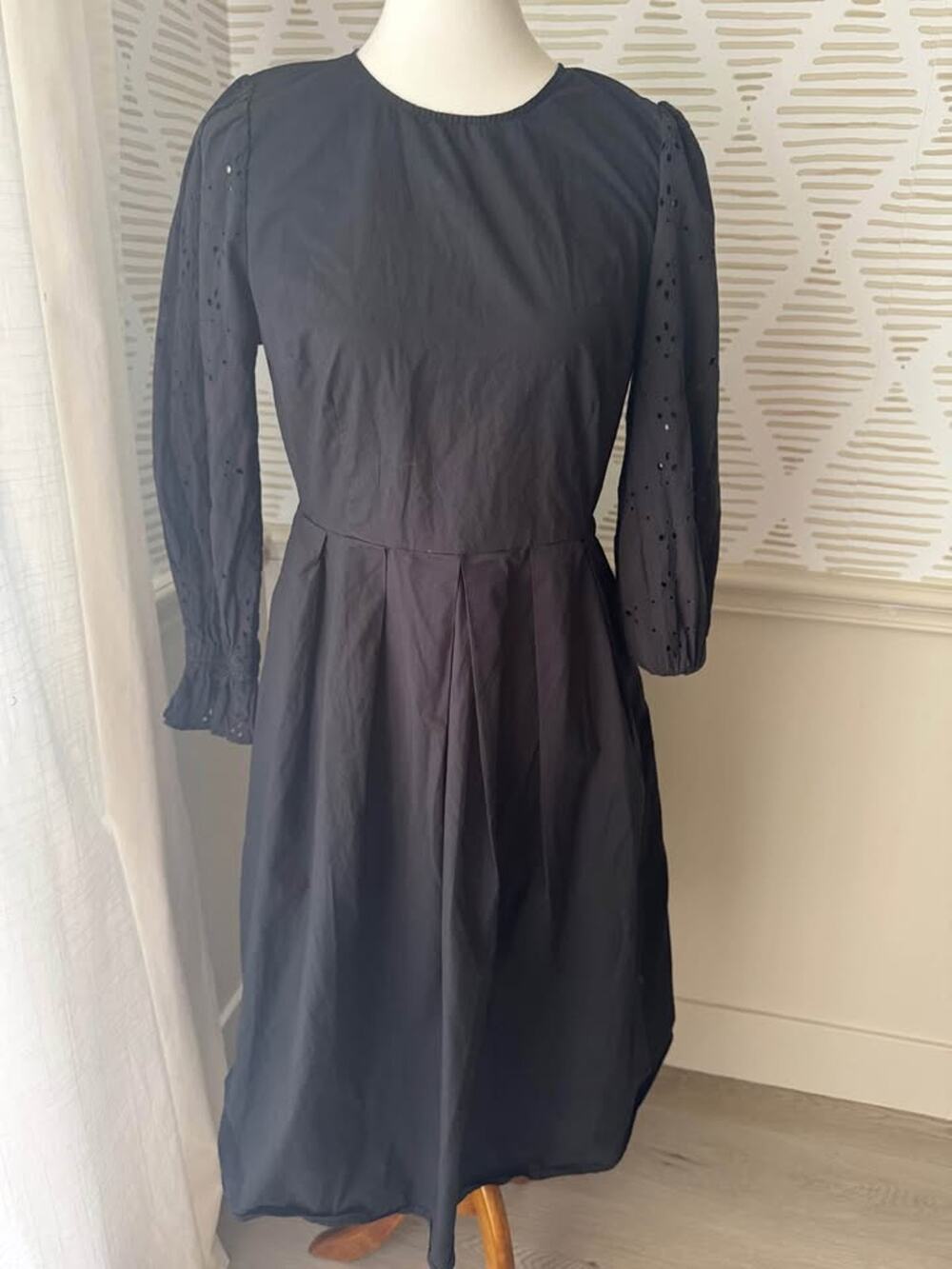 Women’s Medium Black Eyelet Sleeve Dress